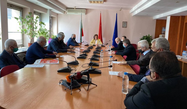  14 партии и организации изненадващо подкрепиха БСП за изборите